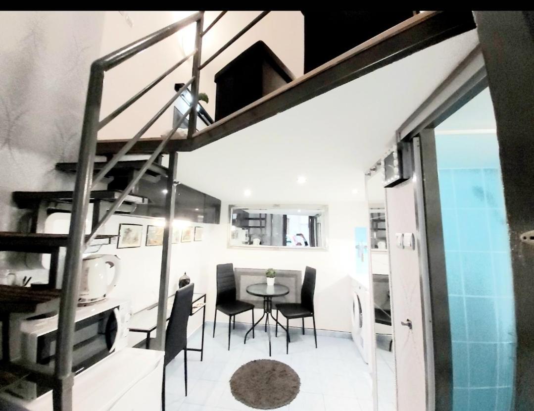 Like Studio City Centrum, Wifi, Terrace Budapeszt Zewnętrze zdjęcie