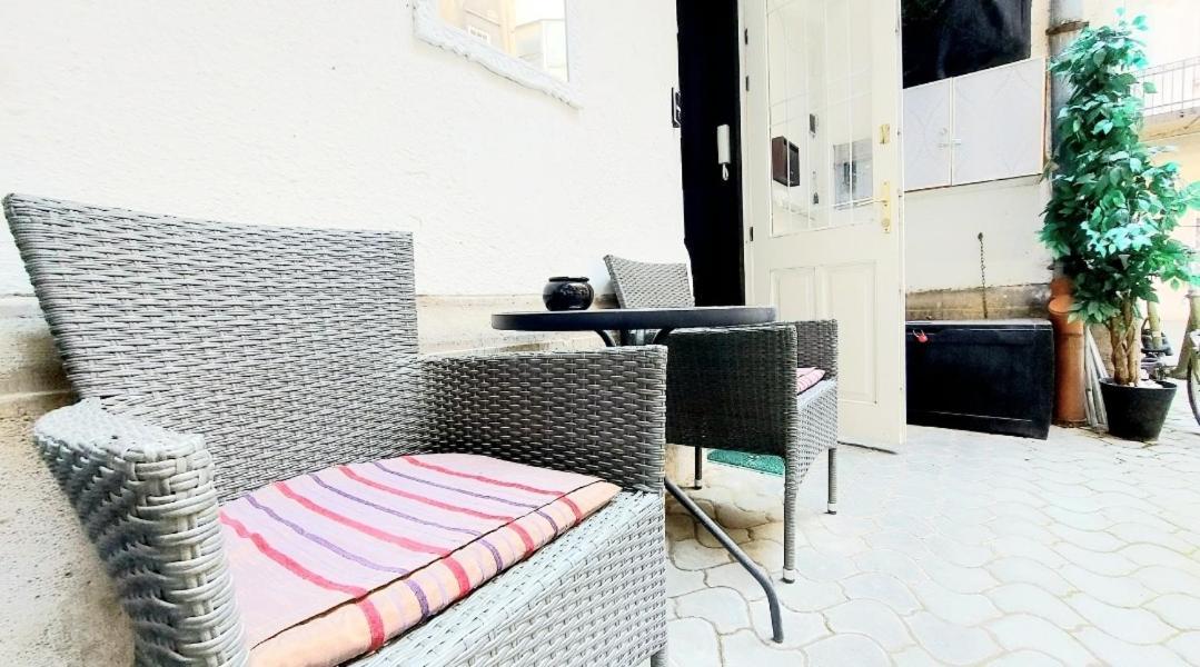 Like Studio City Centrum, Wifi, Terrace Budapeszt Zewnętrze zdjęcie
